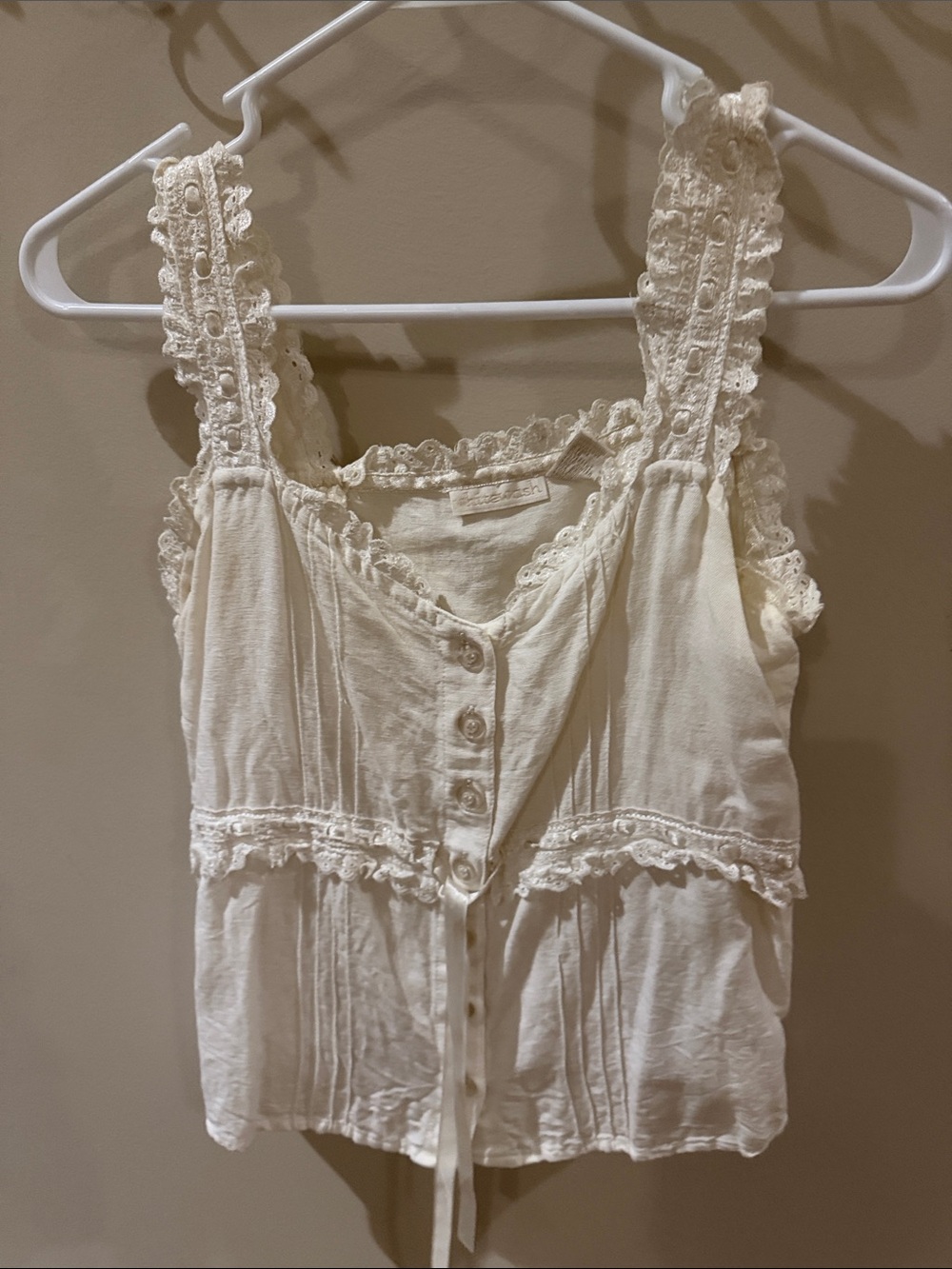 Lace-Trim Cream Women's Button-Front Tank Top - Picture 1 of 3